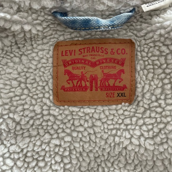 Levi Jean Jacket - Picture 3 of 3